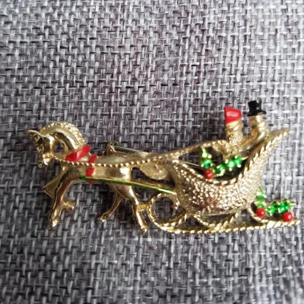 Vintage Gerrys Horse Sleigh Holiday Brooch